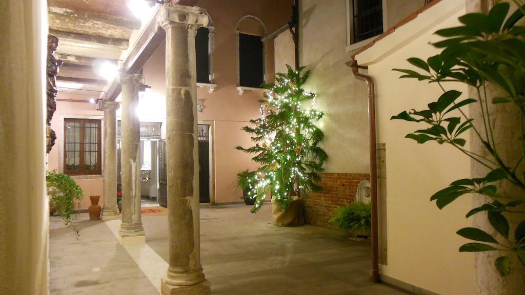 فندق البندقيةفي  فندق Sant'Antonin المظهر الخارجي الصورة